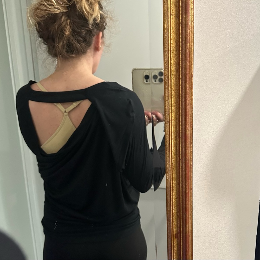 SALE❗️ Express Black Long Sleeve Top with Low Back - Picture 3 of 6